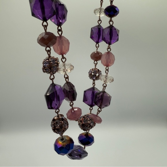 Vintage Liz Claiborne Elegant Sparkly Purple Beaded Necklace and Earring Set - Picture 7 of 9